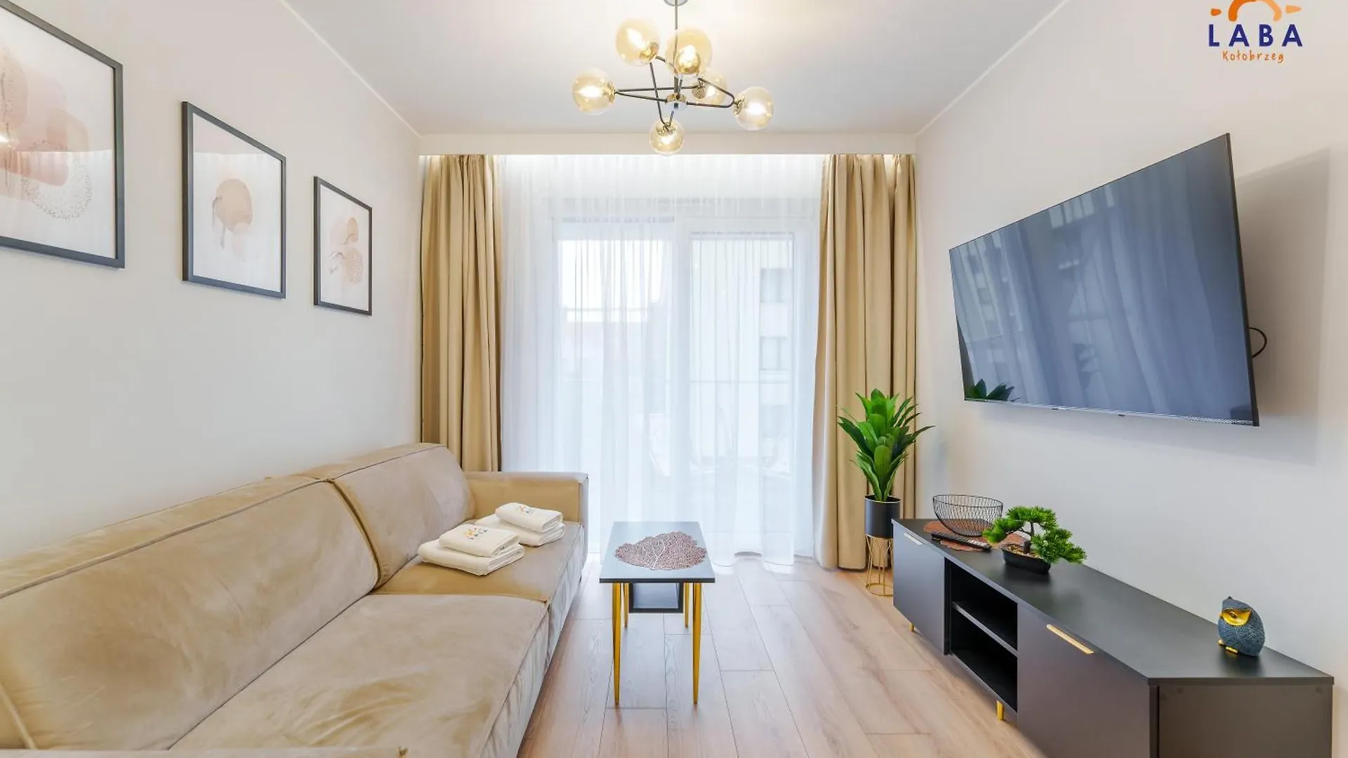 Laba Kolobrzeg Apartamenty Kollataja Z Parkingiem